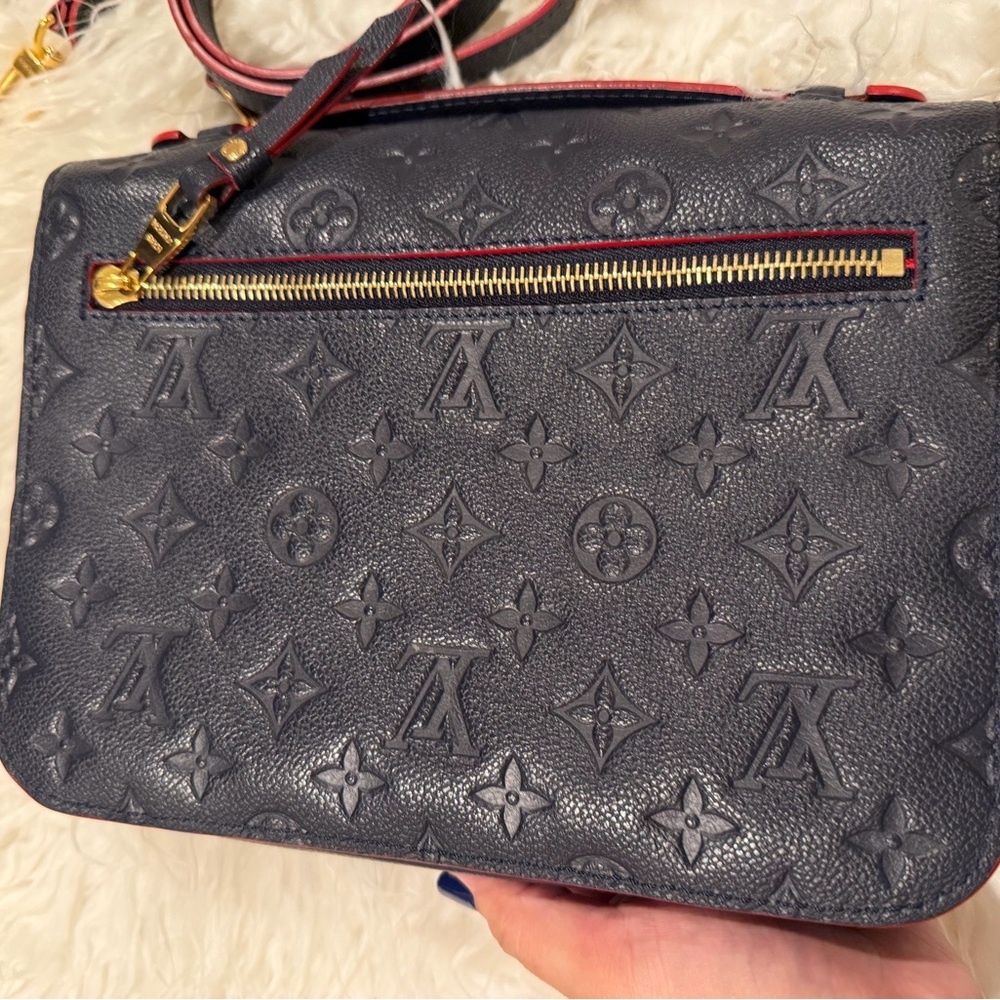 Louis Vuitton Pochette Metis Naby Blue - Picture 4 of 9
